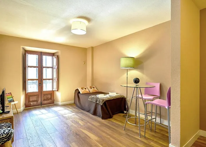 Vut San Pablo 31 아파트 *